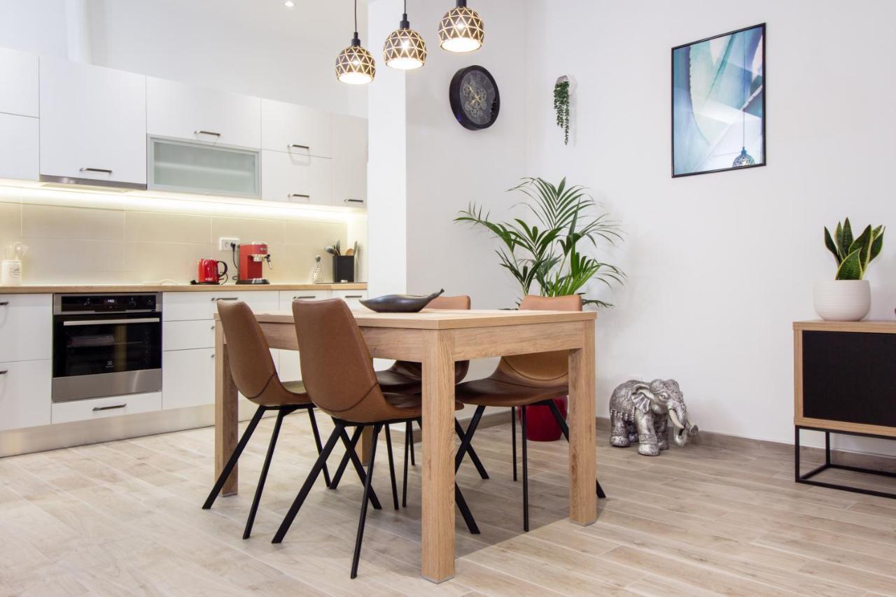 Utopia Apartments Split Extérieur photo